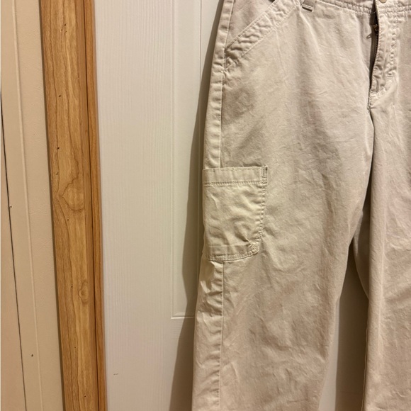 Lee Riders Sz 6M Cream Cargo Capris VGUC 😊😊 - Picture 7 of 14